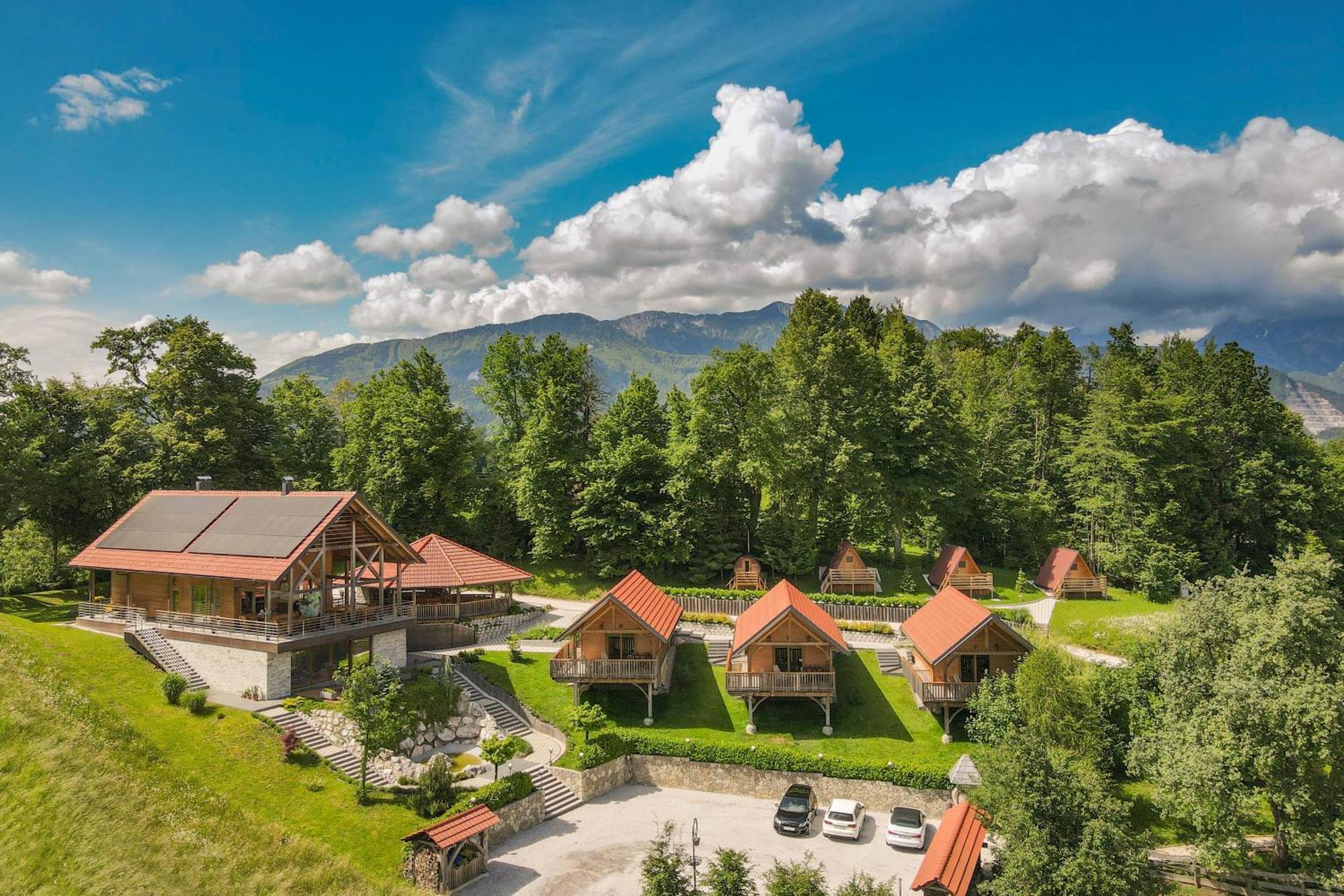 Resort Pri Hrastu Камник Экстерьер фото